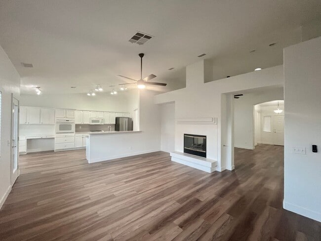 Building Photo - 2470 sq ft, remodeled single story, hard to find 5 bed, 2.5 bath, 2 car garage in guard gated Sta...