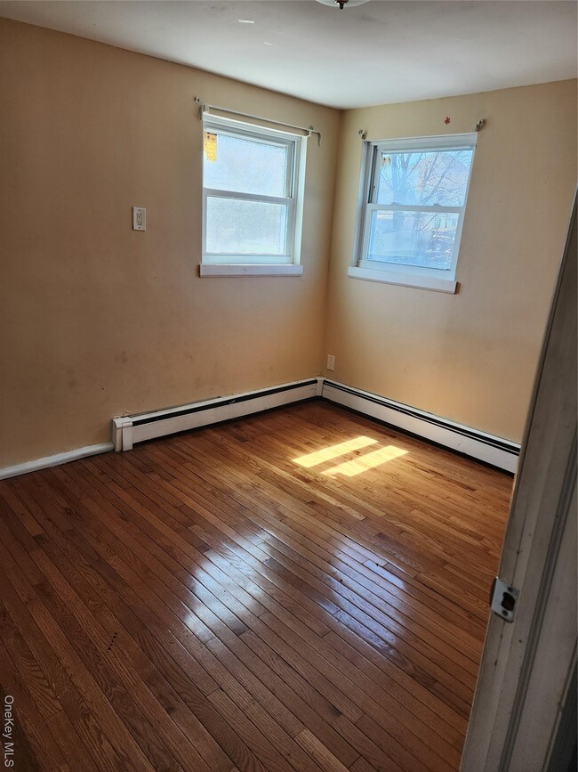 Building Photo - 441 Morris Dr