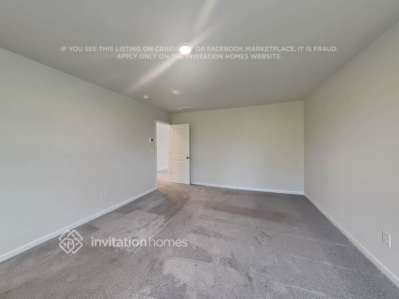 Building Photo - 7221 Olive Coast St