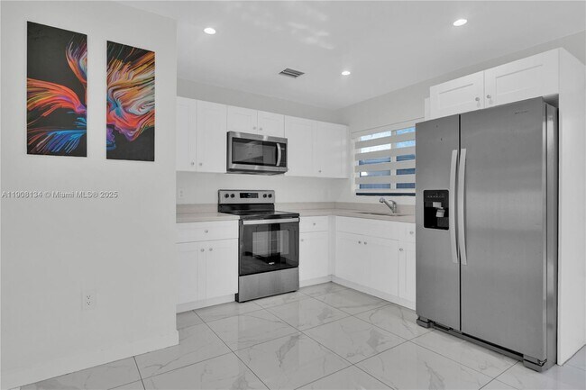 Building Photo - 2490 NW 44th St