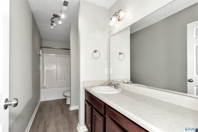 Building Photo - 325 Kenneth Blvd NW