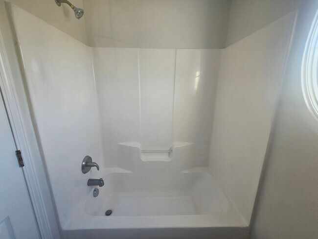 Building Photo - 168 Canal Pl Cir