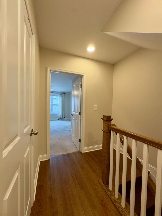 Building Photo - Charming 3 Bedroom/3 Bathroom Townhome in Middle East Neighborhood, Baltimore!