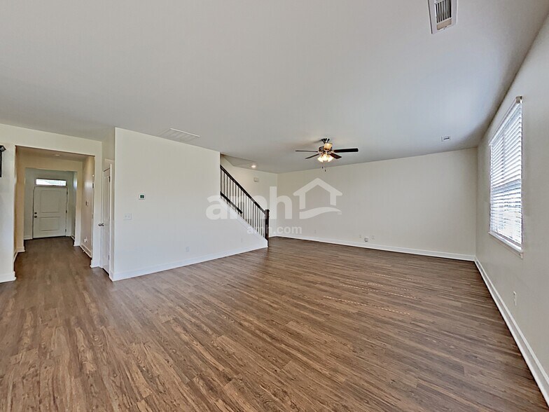 Building Photo - 604 Drema Ct