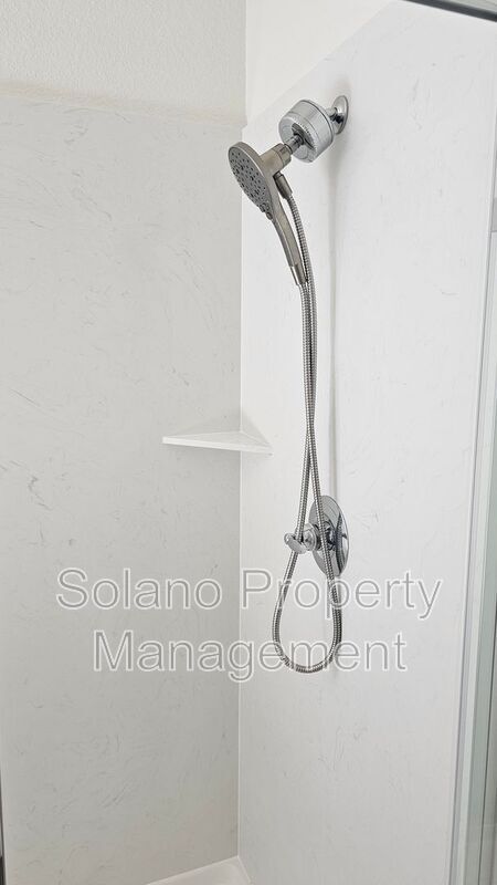 Building Photo - 1317 Essence Ln