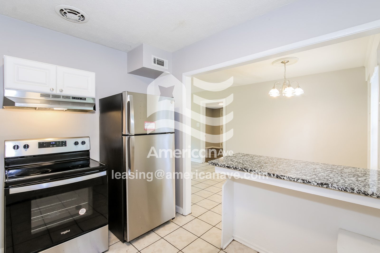 Building Photo - 731 Sommer St NE