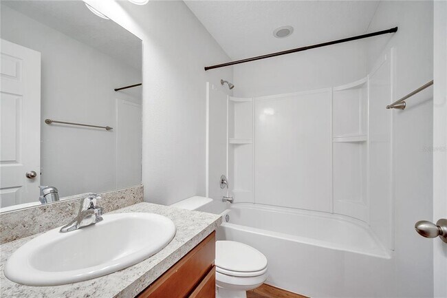 Building Photo - 330 Pheasant Dr