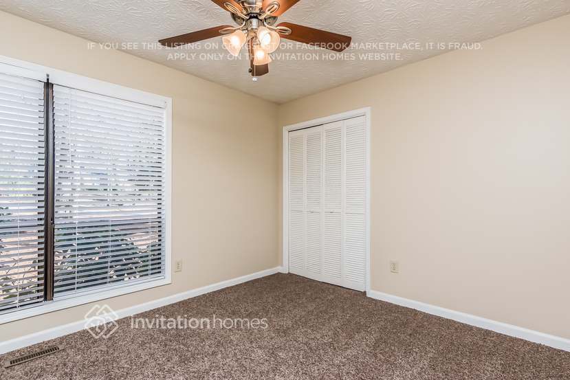 Building Photo - 640 Old Orchard Dr