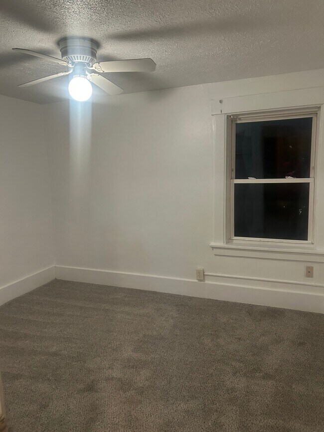 Building Photo - 1463 Sheridan Ave NE