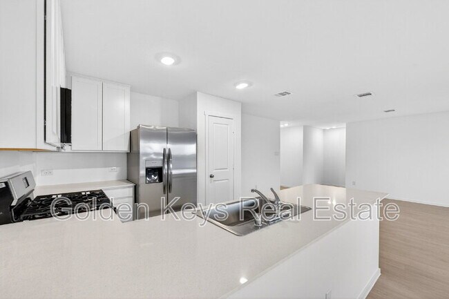Building Photo - 10212 Regal Bend Ln