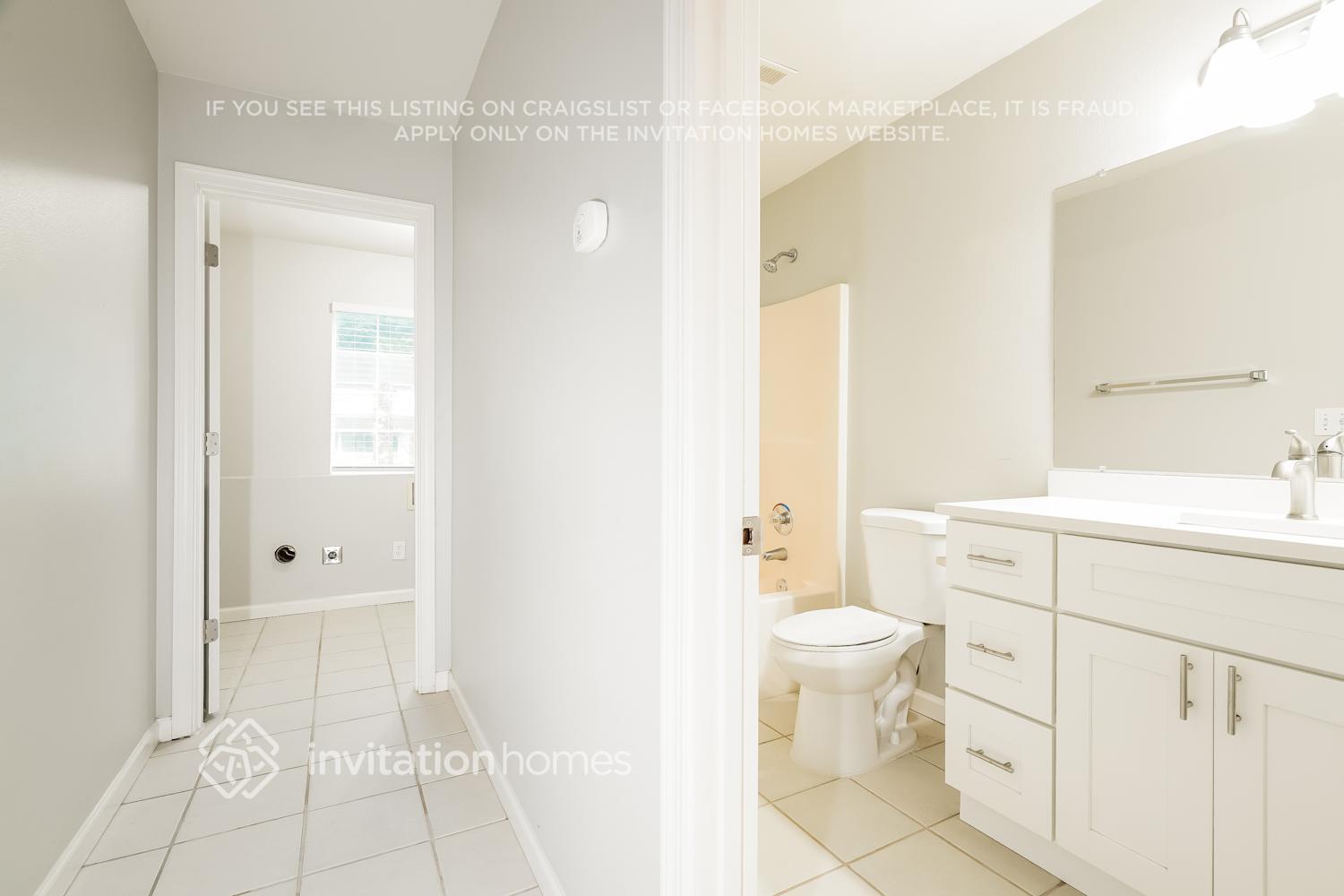 Building Photo - 4820 50th Ave SE