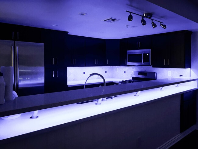 Building Photo - 4755 Templeton St