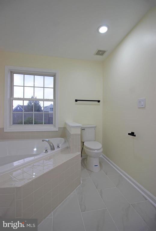 Building Photo - 3655 Islington St