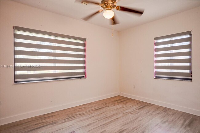Building Photo - 840 NW 170th Terrace