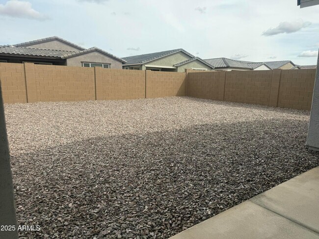Building Photo - 2890 E Frontiersman Ln