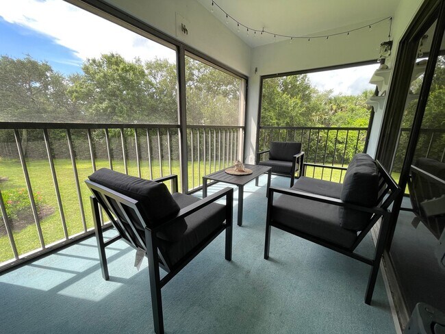 Building Photo - 2 BR Condo w/ Community Pool-  Monthly Rental available JAN 2026 - MAR 31, 2026