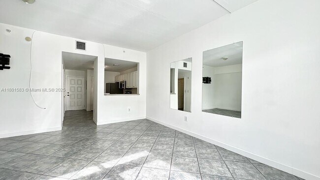 Building Photo - 1200 Town Center Dr