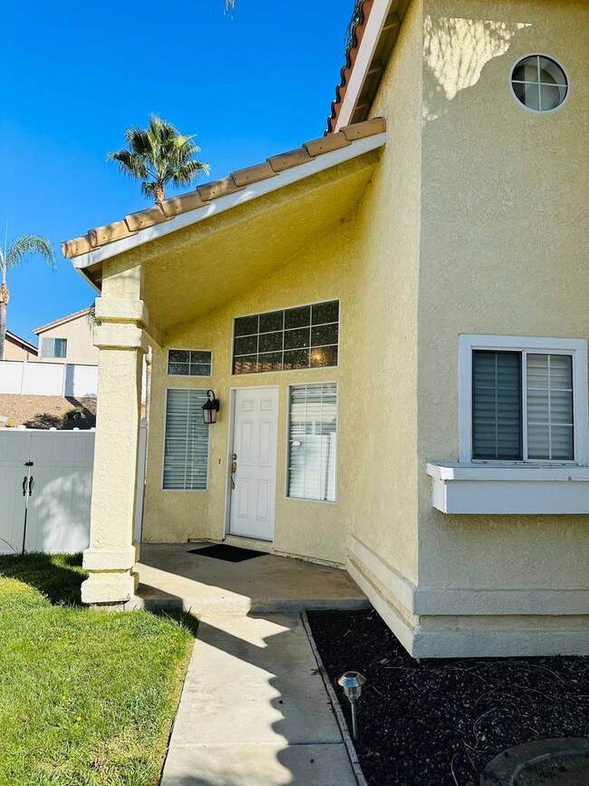 Building Photo - Coming Soon! 3 bedroom Murrieta home for L...