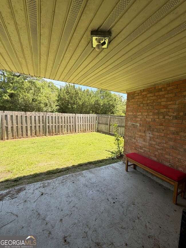 Building Photo - 411 Baltic Ct