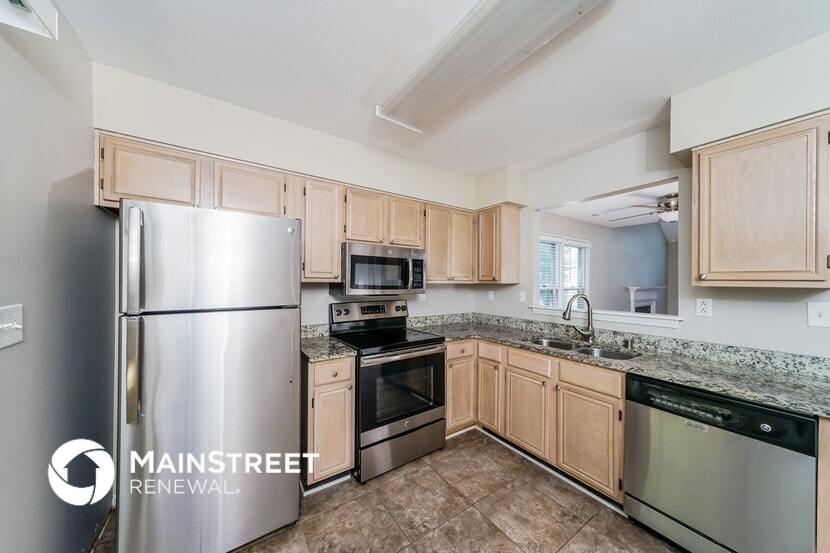 Building Photo - 10501 Bay Pointe Ct