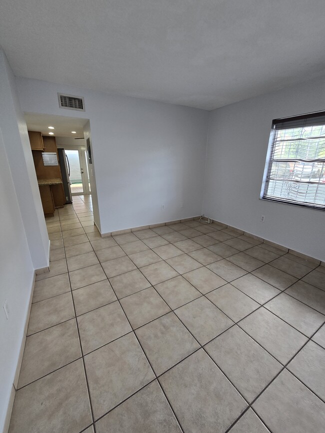 Building Photo - 2270 W 54th Pl