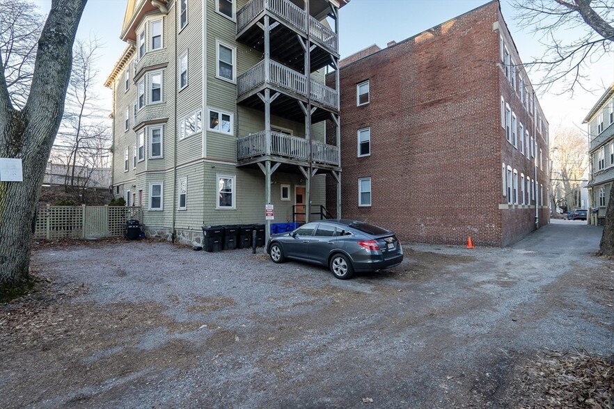 Building Photo - 98 Cypress St