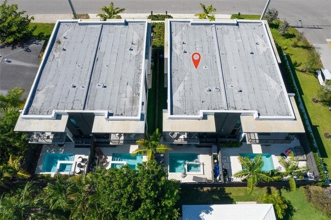 Building Photo - 2516 NE 21st St