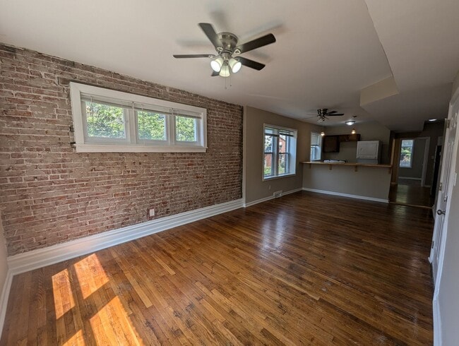 Building Photo - 3847 Russell Blvd