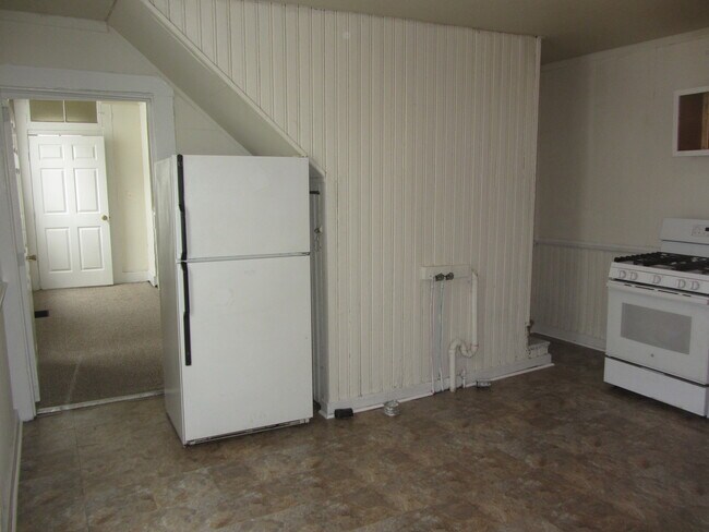 Building Photo - 606 E Kentucky St