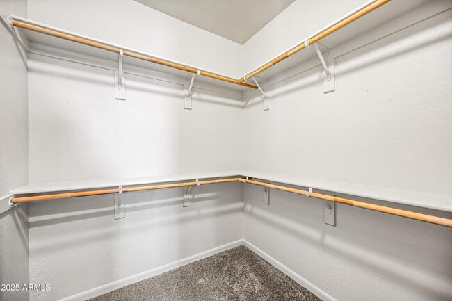 Building Photo - 2090 S Dorsey Ln