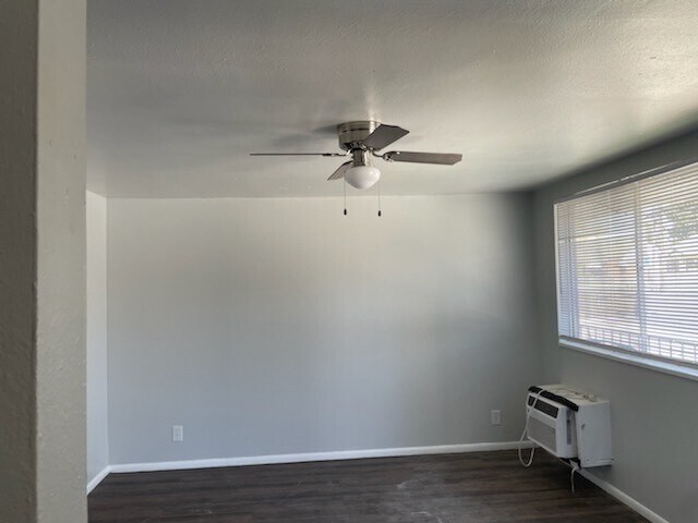 Building Photo - 8606 S 300 E