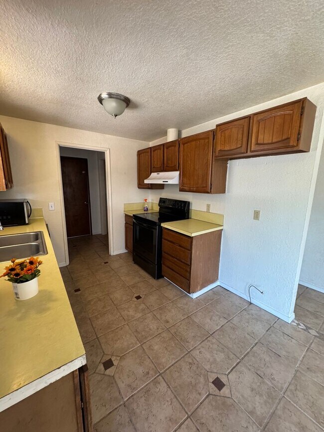 Building Photo - 3863 Bourne St