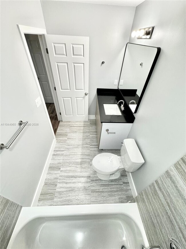 Building Photo - 932 NW 2nd St