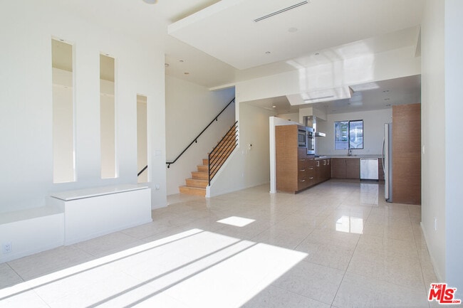 Building Photo - 8639 Whitworth Dr