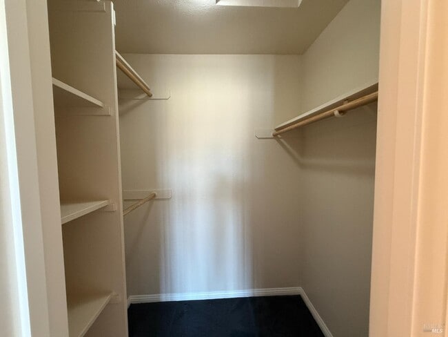 Building Photo - 310 Spyglass Pkwy