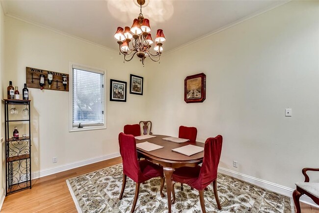 Building Photo - 4040 Avondale Ave