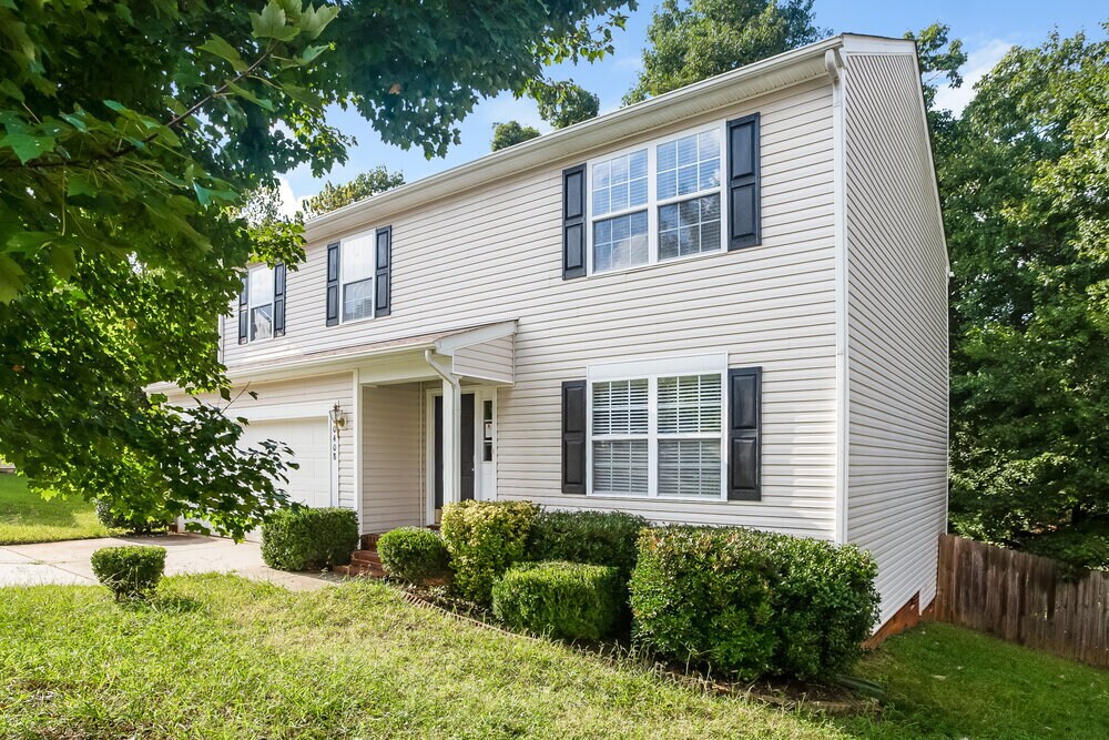 Building Photo - 10408 Sparrow Springs Ln