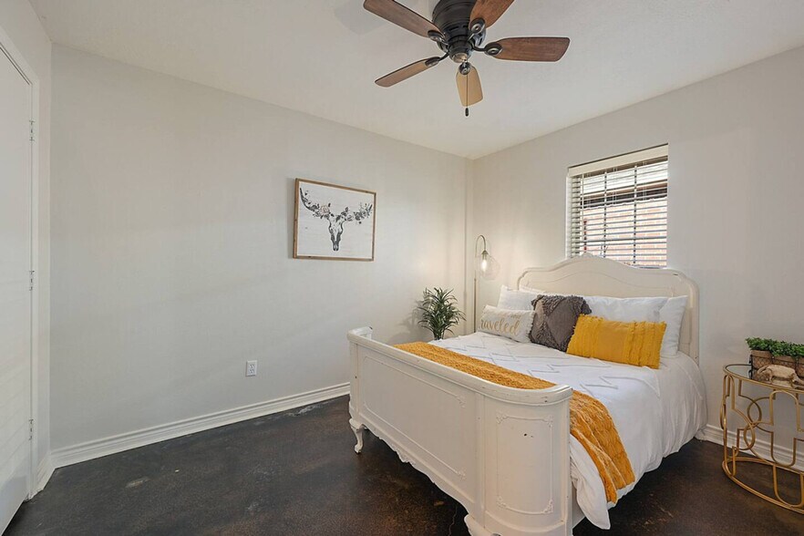 Building Photo - 1708 Beaver Pond Ct