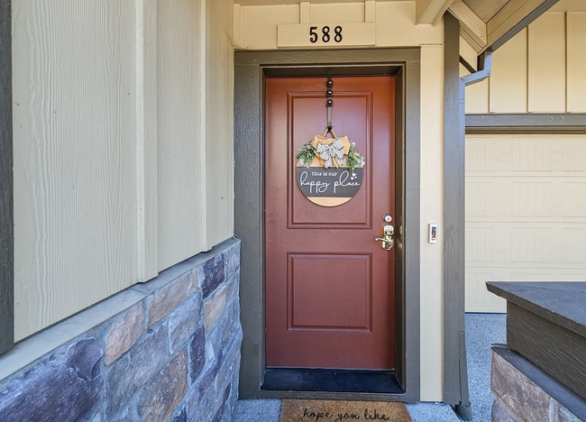 Building Photo - 588 SW 197th Pl