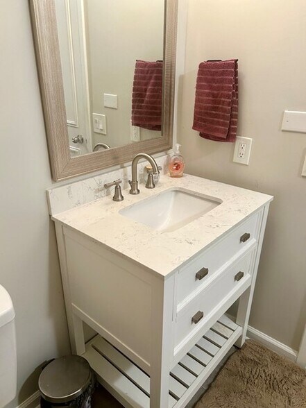 Building Photo - 3207 Heathstead Pl
