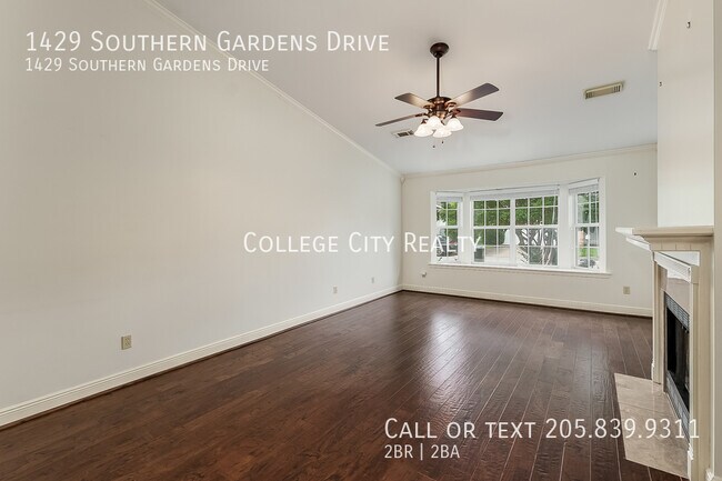 Building Photo - 1429 Southern Gardens Dr