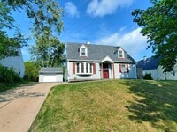 Building Photo - 4 Bed - 1 Bath Cape Cod for Rent