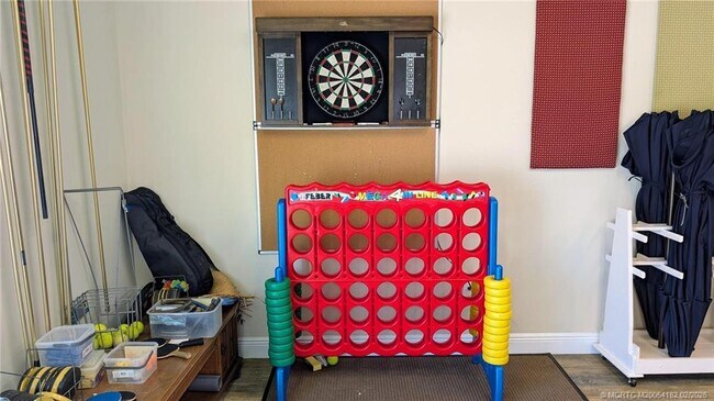 Building Photo - 6531 SE Federal Hwy