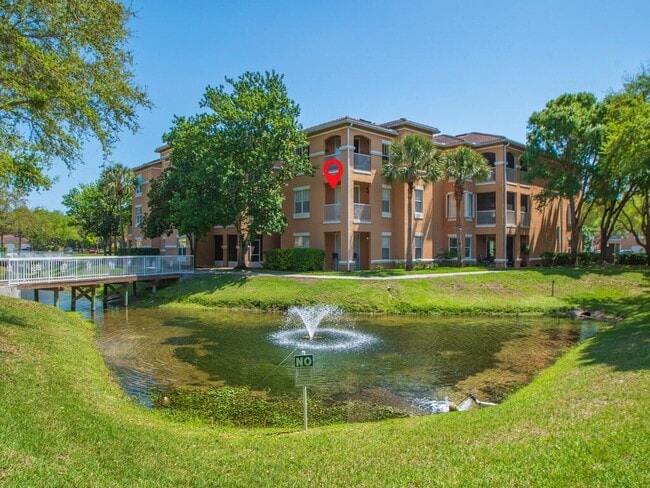 Building Photo - 5020 Fairways Cir