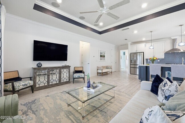 Building Photo - 11130 Town Vw Ct