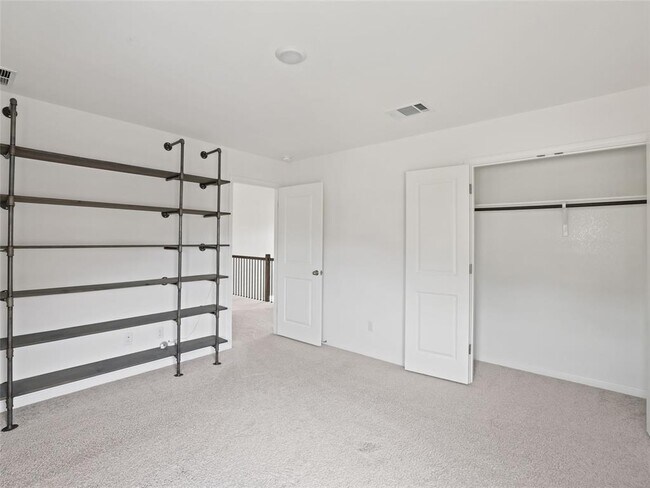 Building Photo - 1328 Brescia Walk