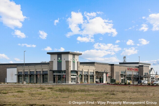 Building Photo - 3662 SE 67th Ave