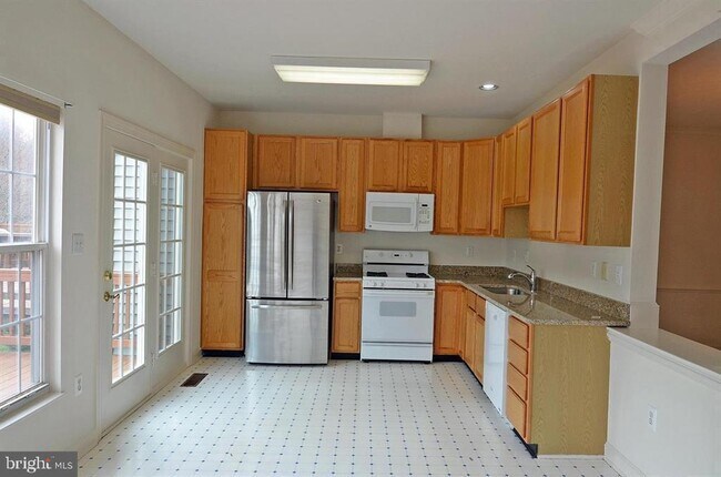 Building Photo - 14243 Glade Spring Dr