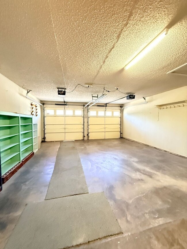 Building Photo - Beautiful 4 Bedroom 1.5 Bath - City View ISD