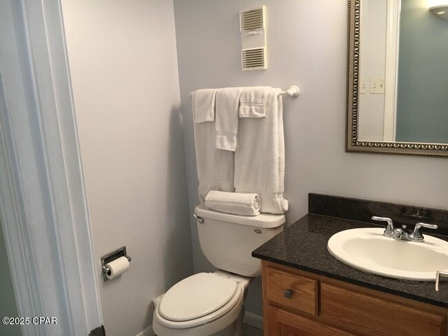 Building Photo - 6905 Thomas Dr